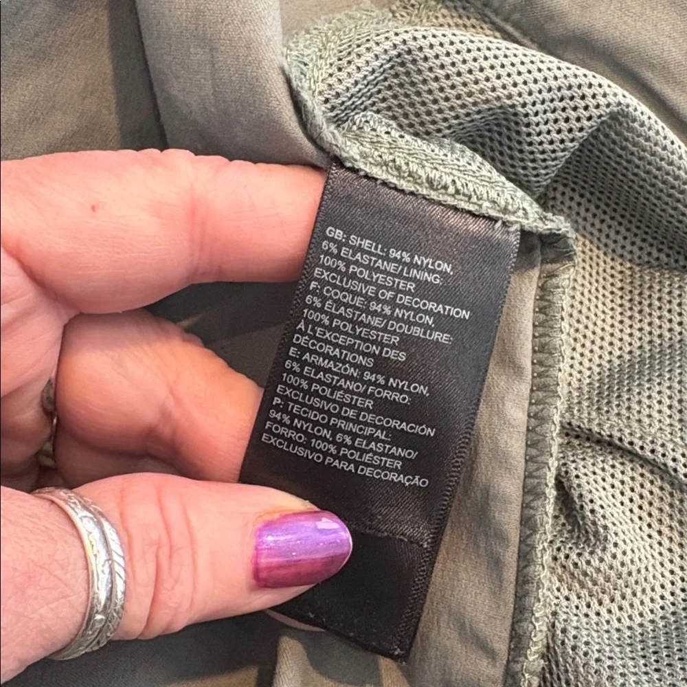 The North Face Paramount Women's Olive‎ Shorts